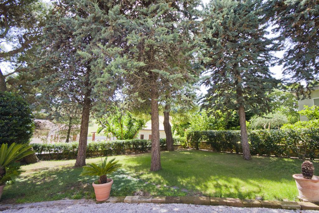 Guest House Villa Eva Sirolo Exterior photo